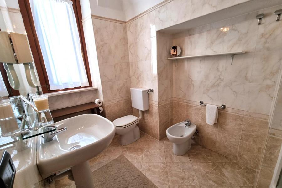 Hotel Acqui & Centro Benessere Acqui Terme Buitenkant foto