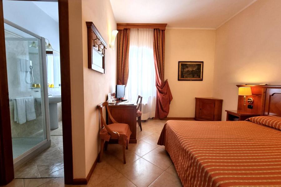 Hotel Acqui & Centro Benessere Acqui Terme Buitenkant foto