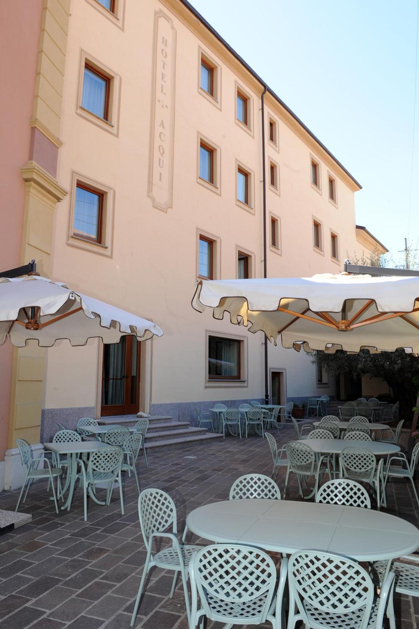 Hotel Acqui & Centro Benessere Acqui Terme Buitenkant foto