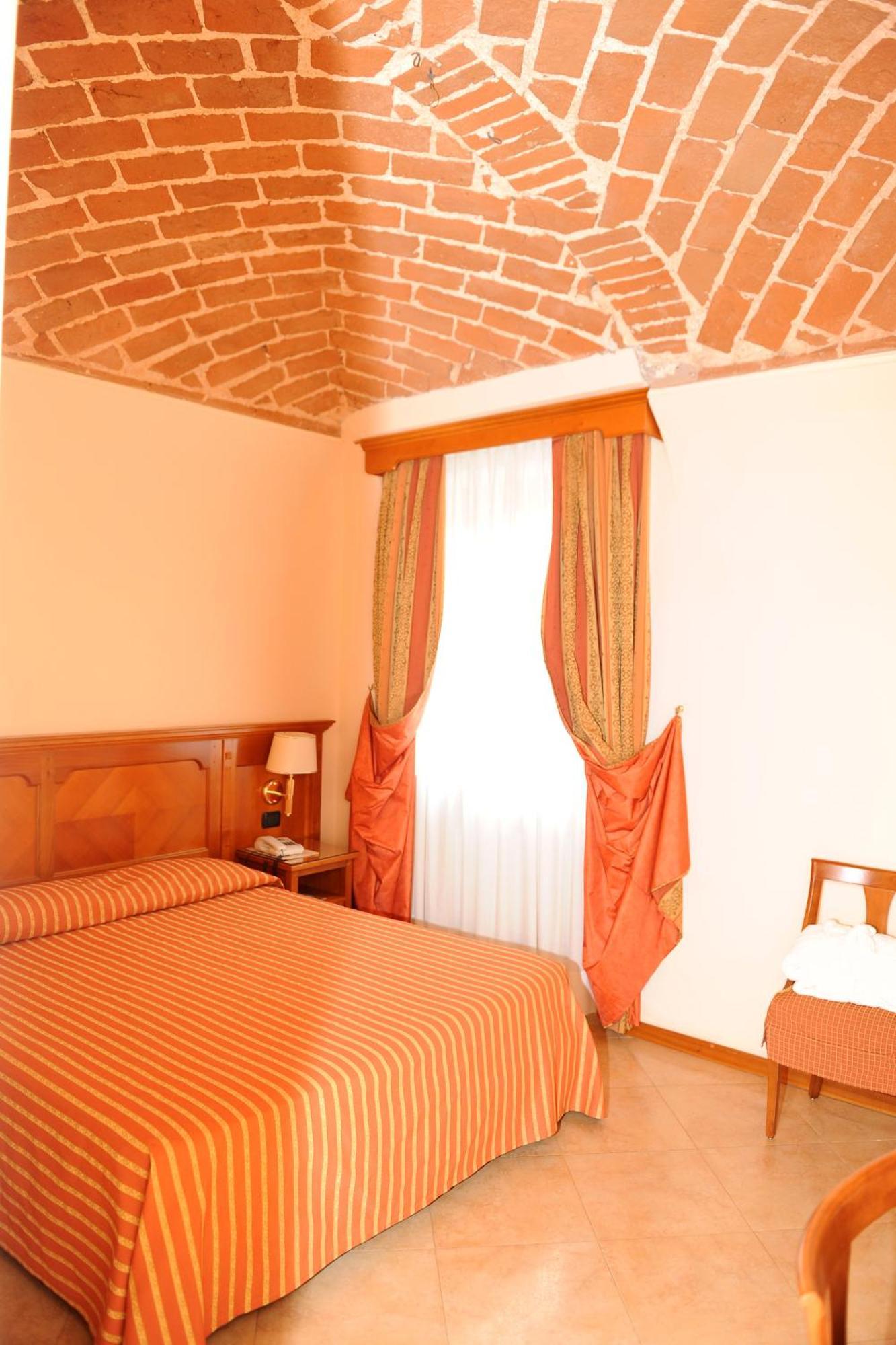 Hotel Acqui & Centro Benessere Acqui Terme Kamer foto